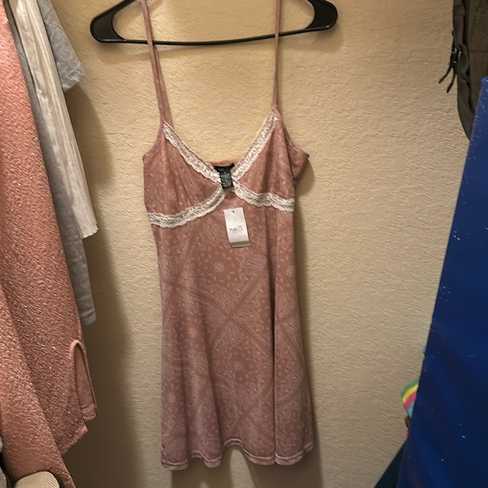 Pink flowy dress from rue 21